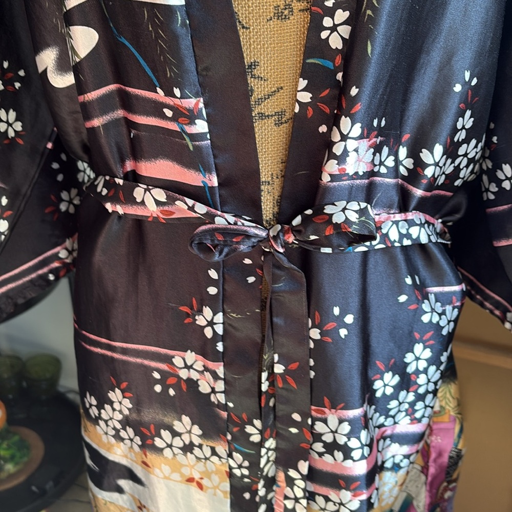 Kimono Style Robe/Coverup - Picture 5 of 6